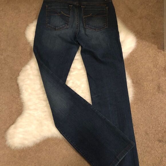DKNY so ho Jean size 2 - Picture 4 of 4